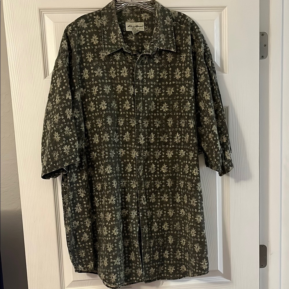 Eddie Bauer Green Olive Floral Hawaiian  Button-Up Shirt